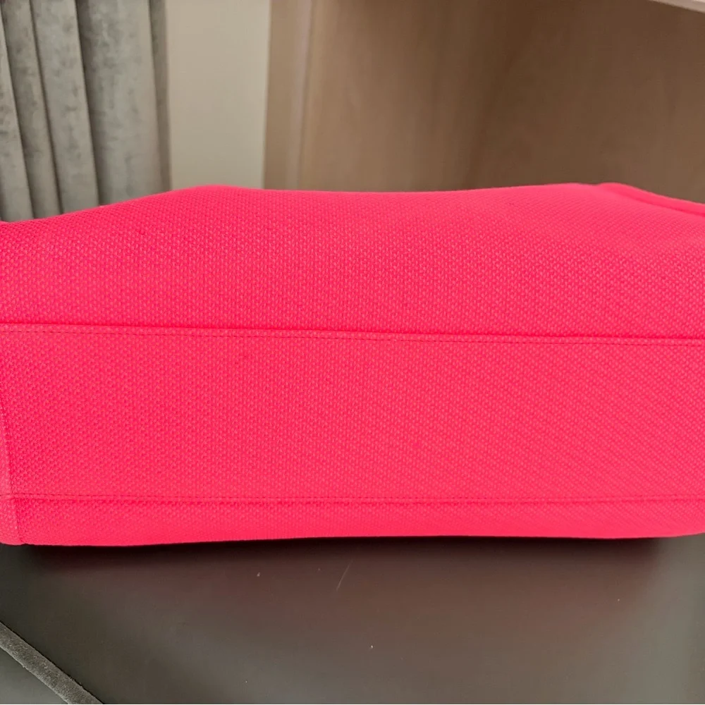 CHANEL 💯 Authentic Deauville Hot Pink and Orange Medium Tote Bag 🔥 Rare!! - Picture 9 of 14